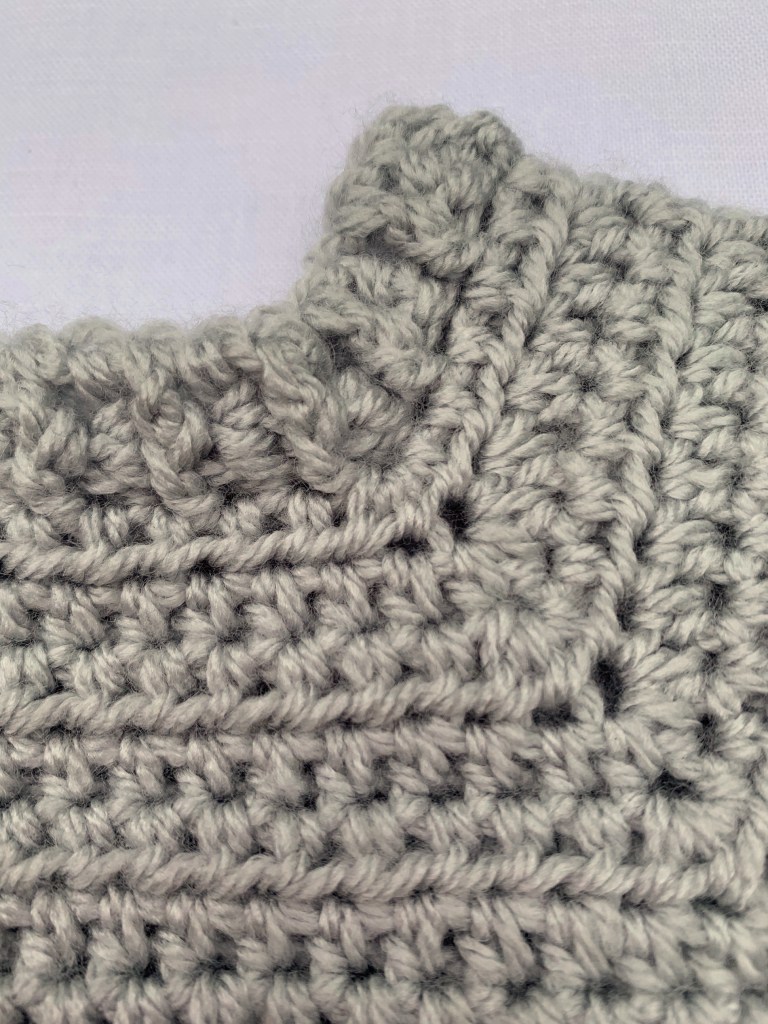 Neck detail on the Henry sweater | B for Baby